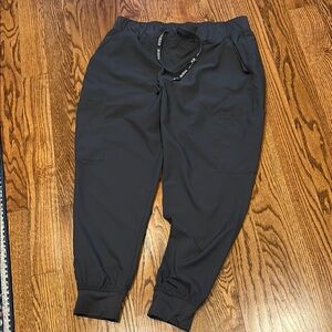 Women’s med couture jogger scrubs pants